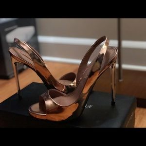 BCBG Prue Metallic Leather Pumps 37.5